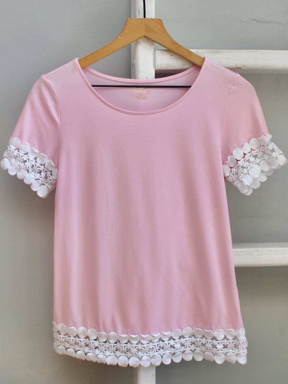 Lilly Pulitzer Hayes Top Pink White Cotton Blend Women's Size Small - Picture 2 of 8